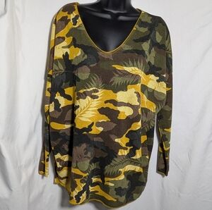 Women's Kaktus Camouflage V-Neck Viscose Blend‎ Top, made in Italy, Sz M casual